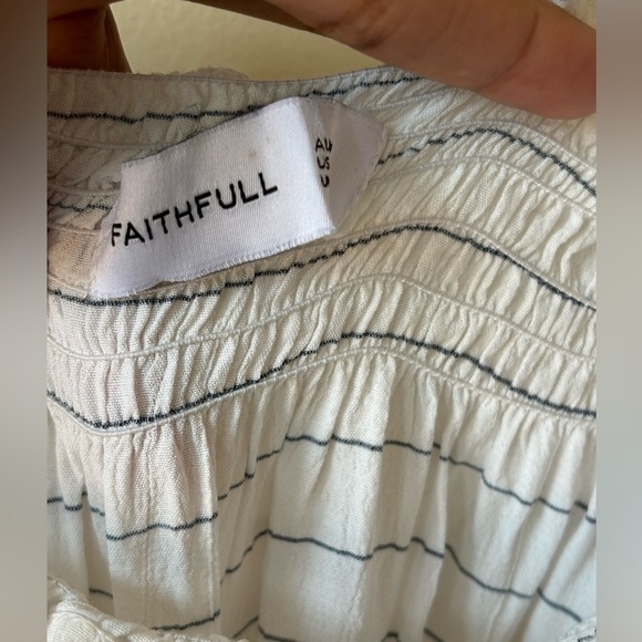 Faithfull the Brand Off Shoulder Smocked Neck Curve Hem Stripe Top Size US 4 - Picture 7 of 9